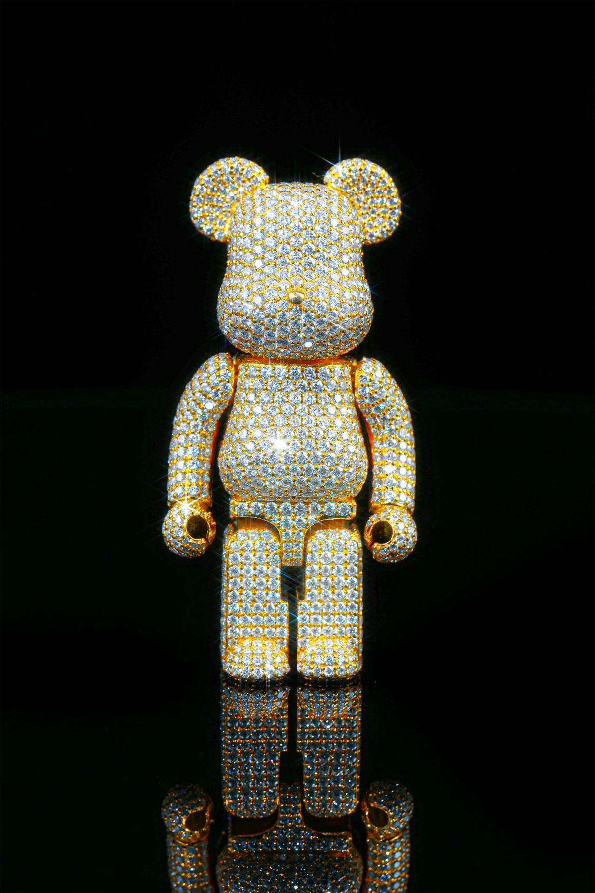 Full-set moissanite cartoon violent bear pendant